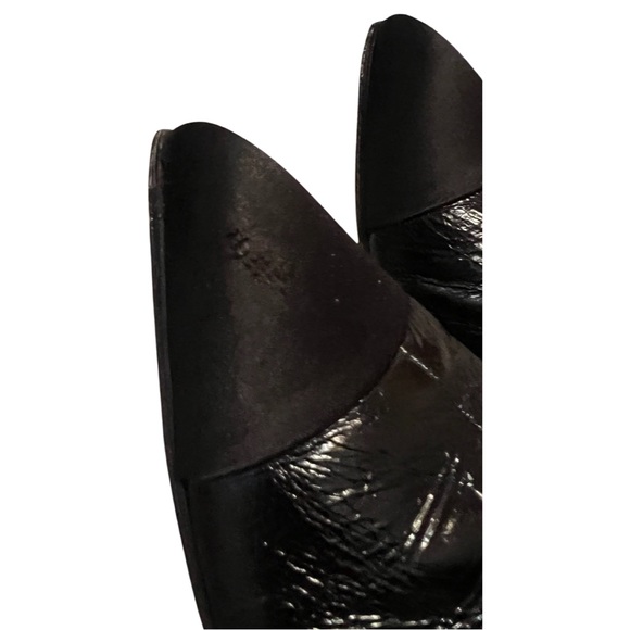 Chanel black leather Coco Chanel sign ankle boots - Picture 9 of 17